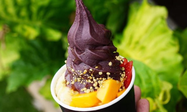 Banan opened for the first time in Waikiki, a popular healthy sweet shop in Hawaii